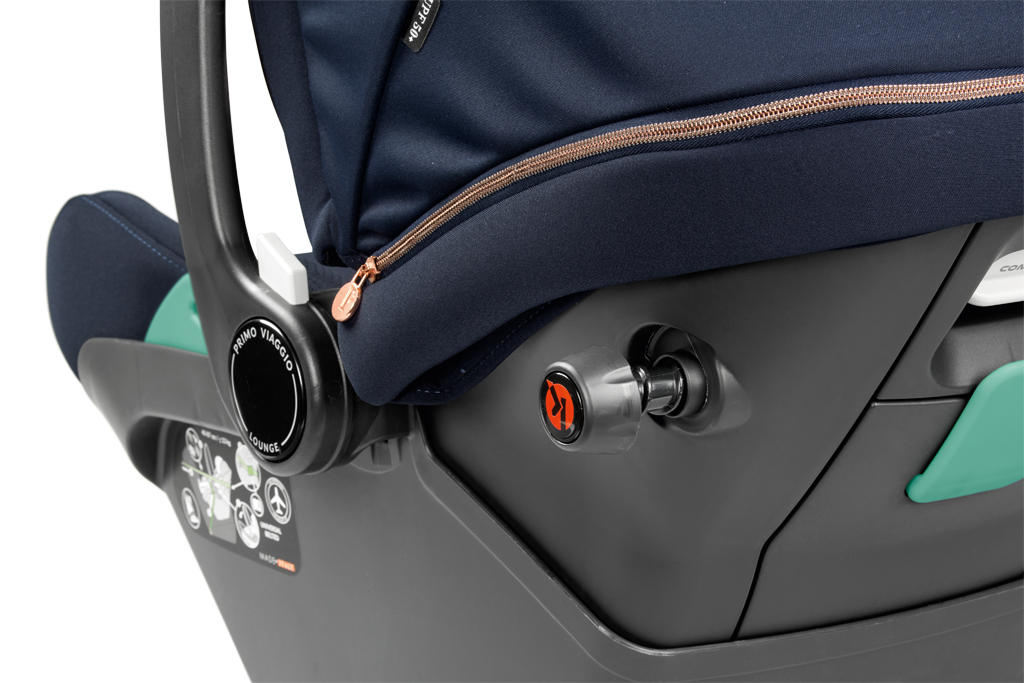 PrimoViaggio_Lounge_DetailBack_BlueShine